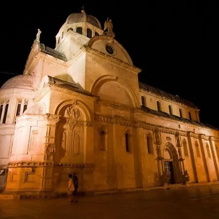 Melinda Apartament *