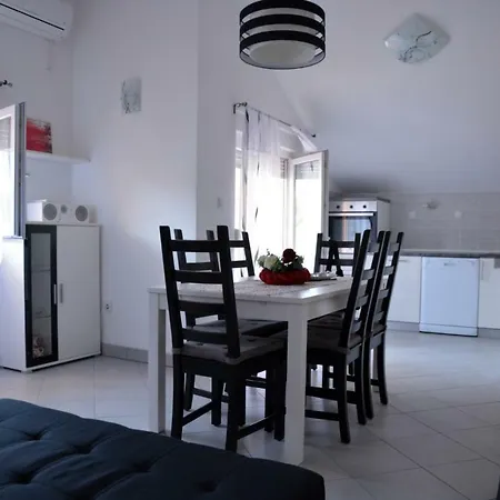 Melinda Apartment
