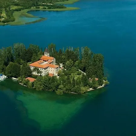 Melinda Apartament *